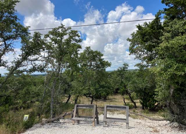 Property at 1296 Linda Dr, Canyon Lake, TX 78133