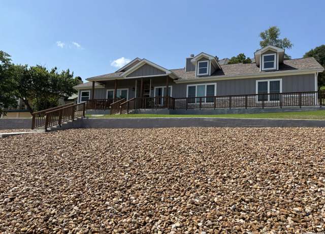 Property at 507 Winged Foot, Kerrville, TX 78028, 3 beds, 2.5 baths