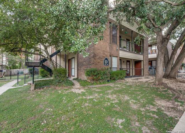 Property at 2542 Babcock Unit D202, San Antonio, TX 78229, 2 beds, 2 baths