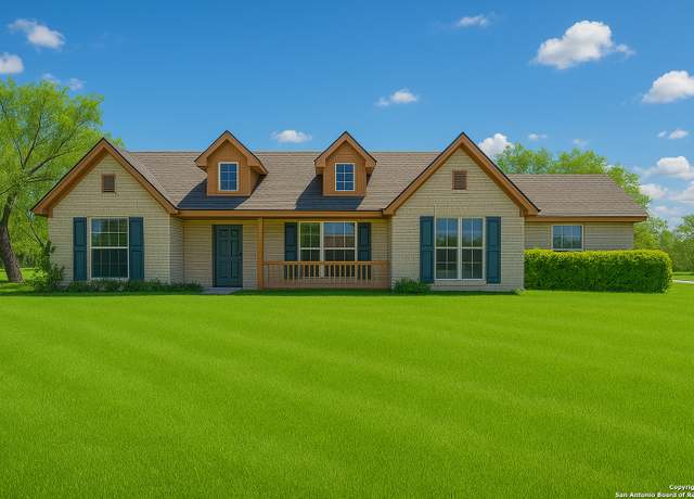 Property at 475 Fm 2200, Devine, TX 78016, 3 beds, 2 baths