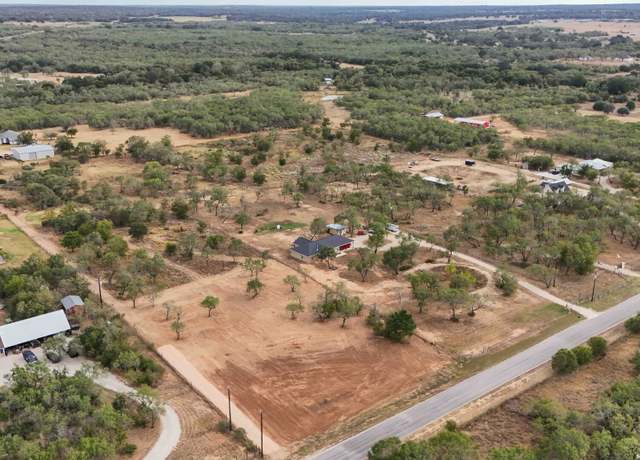 Property at 705 Rawhide Rd, Seguin, TX 78155