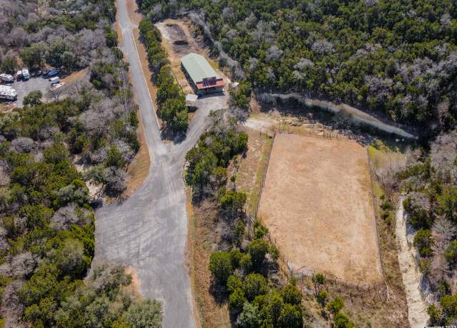 Property at 437 Private Rd 1706, Helotes, TX 78023