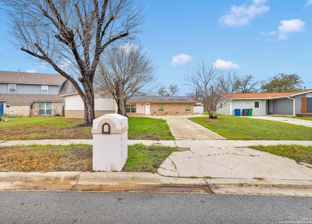 Property at 823 Briarcliff Dr, San Antonio, TX 78213-2207, 3 beds, 2 baths