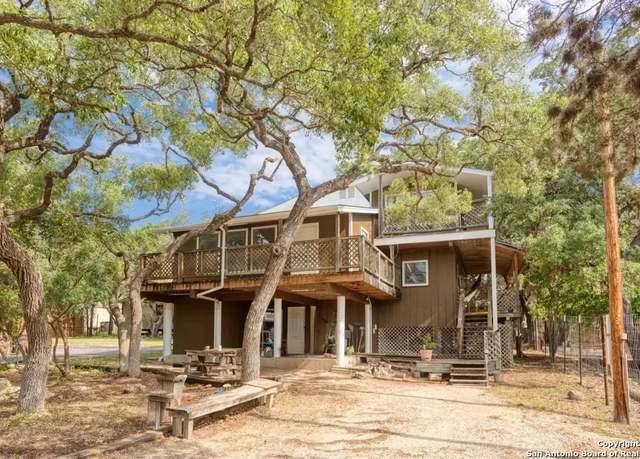 Property at 272 White Bass Dr, Lakehills, TX 78063, 3 beds, 2.5 baths