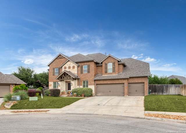 Property at 618 Oak Brk, New Braunfels, TX 78132, 5 beds, 4.5 baths