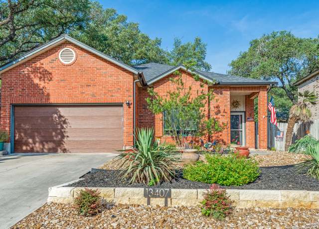 Property at 13407 Forum Dr, Universal City, TX 78148, 3 beds, 2 baths