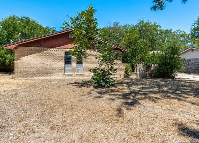 Property at 245 Oelkers, New Braunfels, TX 78130, 3 beds, 2 baths