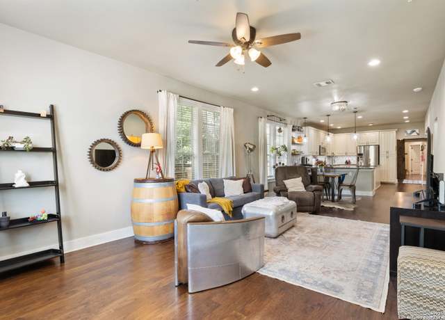 Property at 725 E Magnolia, San Antonio, TX 78212, 3 beds, 2 baths