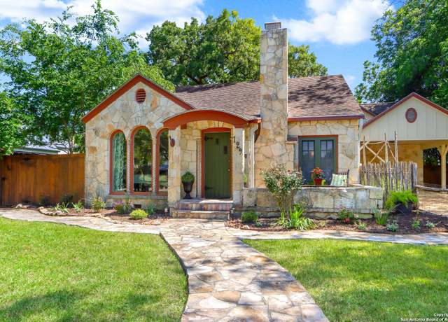 Property at 129 E Evergreen, Boerne, TX 78006, 4 beds, 3 baths