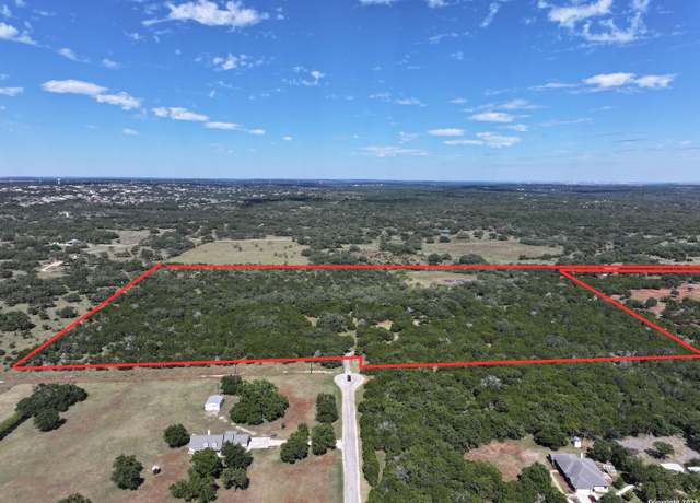 Property at 28084 Delafield Dr, New Braunfels, TX 78132-2616, 3 beds, 3 baths