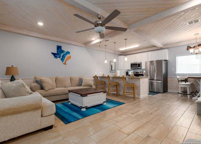 Property at 1701 S Station St #402, Port Aransas, TX 78373, 3 beds, 3 baths