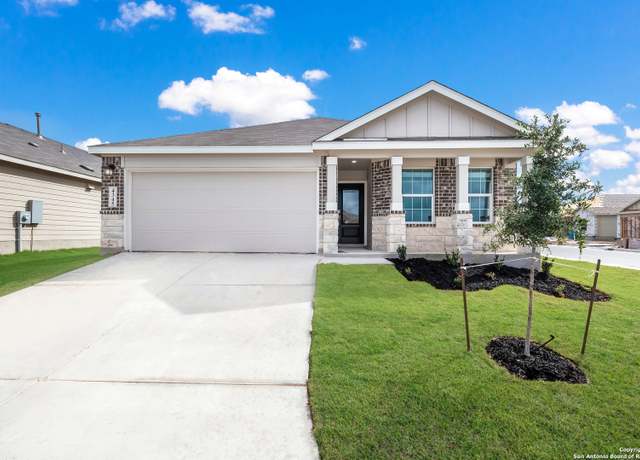 Property at 2673 Highgarden St, Corpus Christi, TX 78415, 3 beds, 2 baths