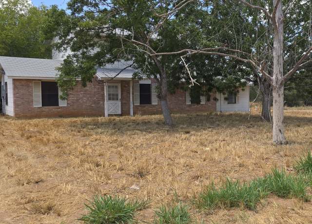 Property at 10481 N Highway 281, Pleasanton, TX 78064, 3 beds, 2 baths