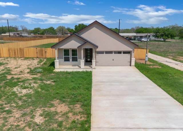 Property at 16118 Vaquero Dr, Atascosa, TX 78002, 4 beds, 2 baths