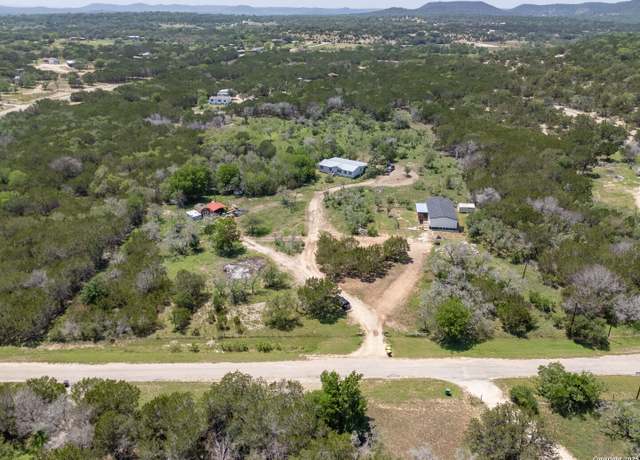 Property at 605 Seth Cir, Bandera, TX 78003, 3 beds, 2 baths