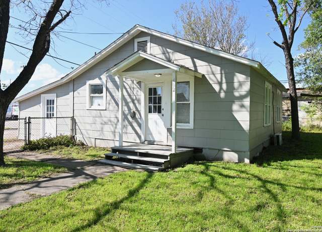 Property at 402 Michna, Seguin, TX 78155-2709, 3 beds, 1 bath