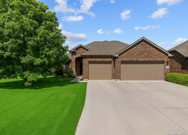 Property at 1002 Faith Rnch, San Antonio, TX 78245, 4 beds, 3 baths