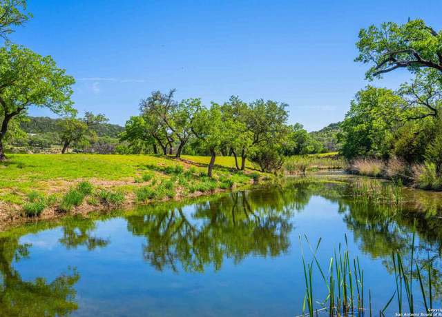 Property at 171 Flach Rd, Comfort, TX 78013, 2 beds, 2 baths