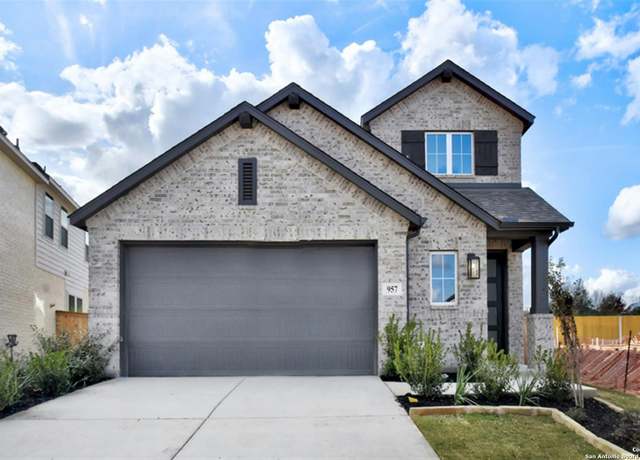 Property at 957 Easy Gruene, New Braunfels, TX 78130, 3 beds, 2.5 baths
