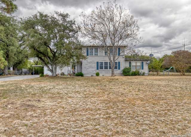 Property at 360 Benson Rd, Uvalde, TX 78801, 4 beds, 2 baths