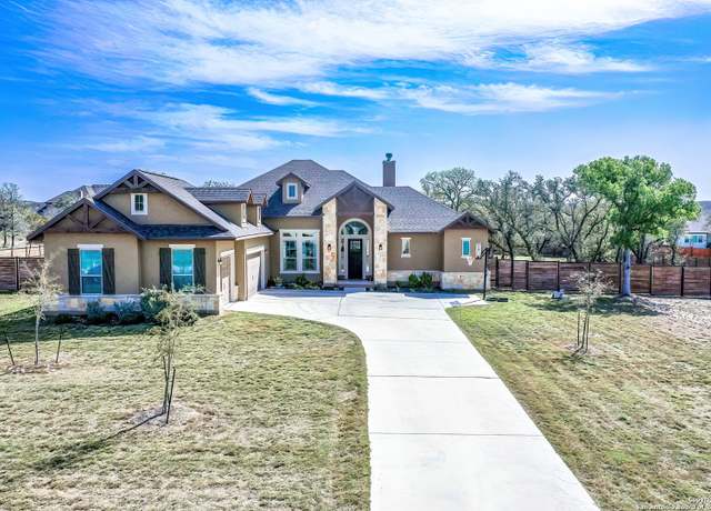 Property at 527 James Way, Castroville, TX 78009, 4 beds, 3 baths