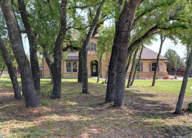 Property at 101 La Rosa Dr, Blanco, TX 78606, 4 beds, 4.5 baths
