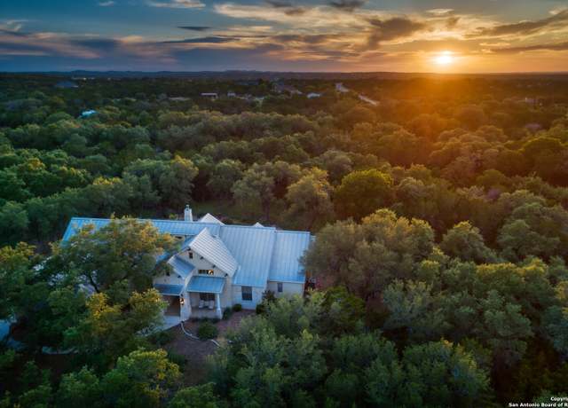 Property at 114 Riverwood, Boerne, TX 78006, 3 beds, 3.5 baths
