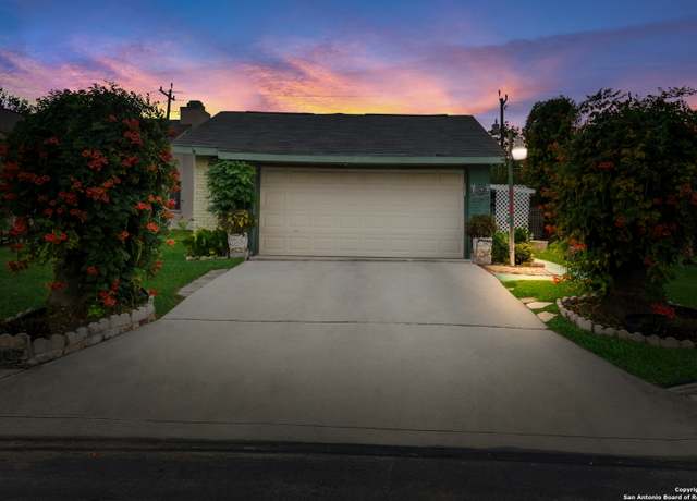 Property at 8126 Laurel Bnd, San Antonio, TX 78250, 3 beds, 2 baths