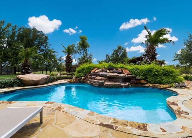 Property at 1280 Mystic Pkwy, Spring Branch, TX 78070, 4 beds, 3.5 baths