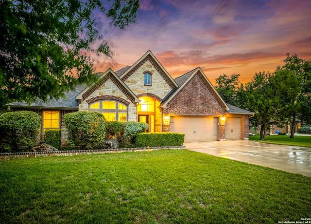 Property at 959 Wilderness Trl, New Braunfels, TX 78132, 4 beds, 3 baths