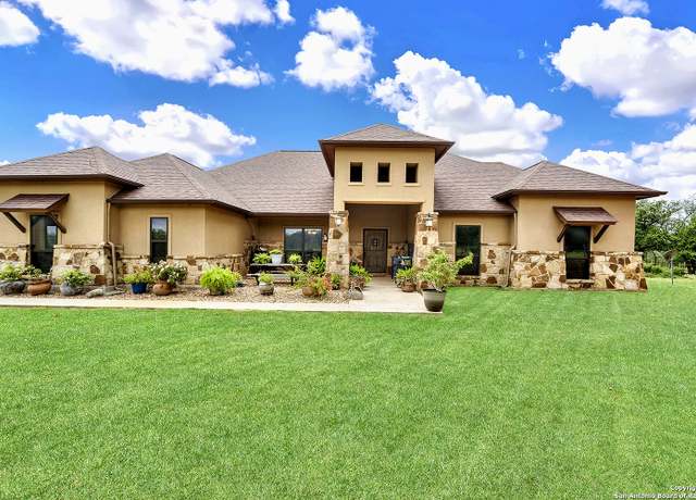 Property at 1494 County Road 433, Stockdale, TX 78160, 4 beds, 2.5 baths