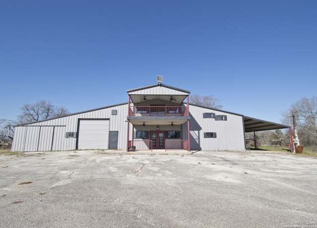 Property at 5673 FM 1628, Adkins, TX 78101, 3 beds, 2.5 baths