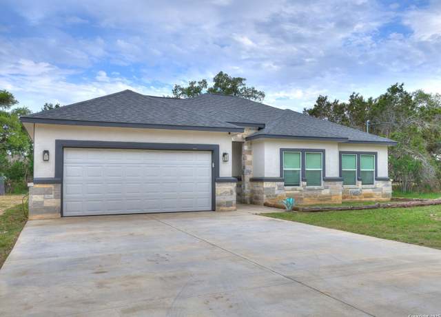 Property at 656 Fawn, Spring Branch, TX 78070, 3 beds, 2 baths