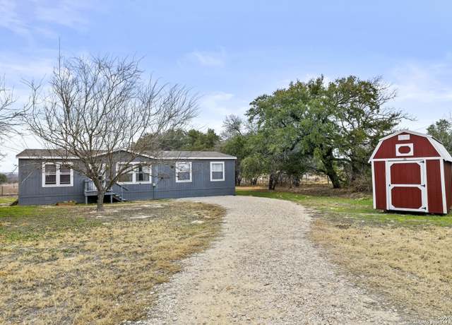 Property at 24720 Brownleaf Dr, San Antonio, TX 78264, 3 beds, 2 baths