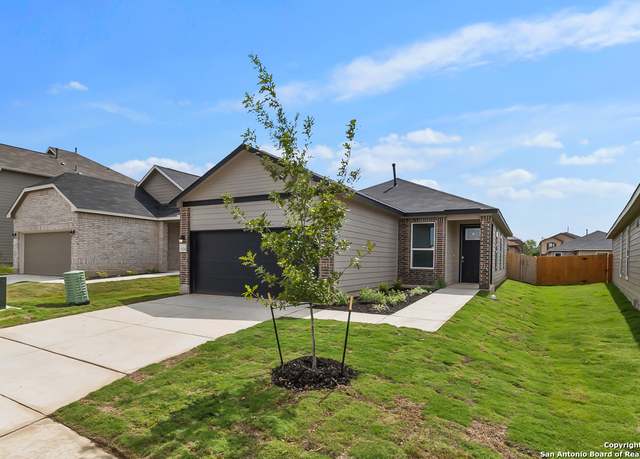 Property at 13214 Club House Blvd, San Antonio, TX 78221, 4 beds, 2 baths