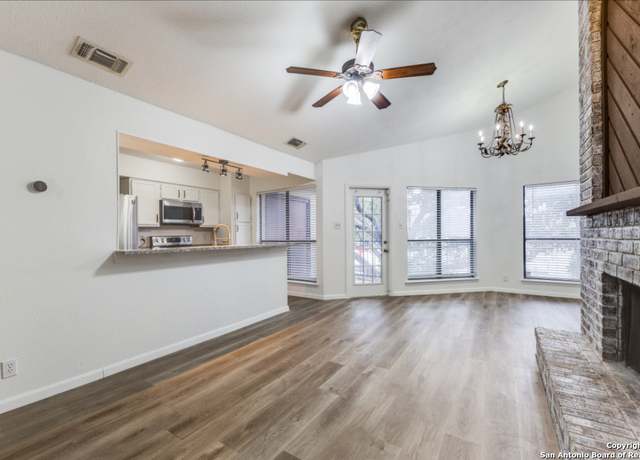 Property at 2542 Babcock Rd Unit 204F, San Antonio, TX 78229-6304, 1 bed, 1 bath