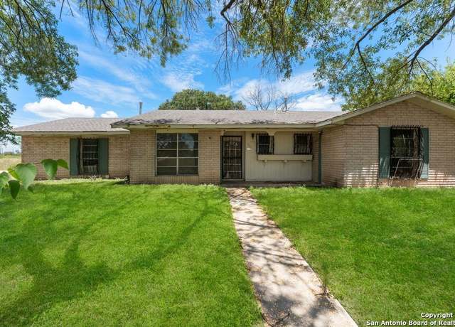 Property at 202 Estate Dr, San Antonio, TX 78220, 5 beds, 2 baths