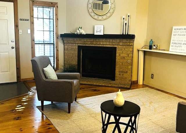 Property at 8655 Datapoint Dr #404, San Antonio, TX 78229-3260, 2 beds, 2 baths