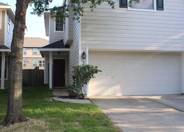 Property at 9018 Elm Drake Ln, Humble, TX 77338, 3 beds, 2.5 baths