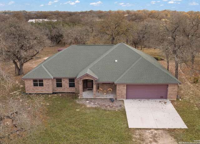 Property at 248 Rosewood Dr, La Vernia, TX 78121-4758, 4 beds, 2.5 baths