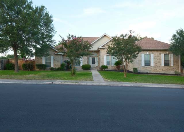 Property at 8814 Spanish Moss, Windcrest, TX 78239, 4 beds, 3.5 baths