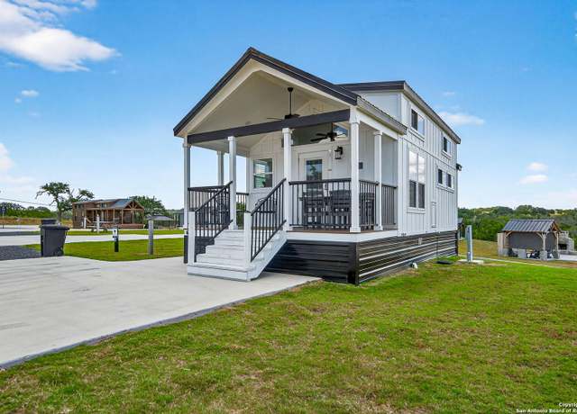 Property at 5386 Ranch Road 1376 #19, Fredericksburg, TX 78624, 1 bed, 1 bath
