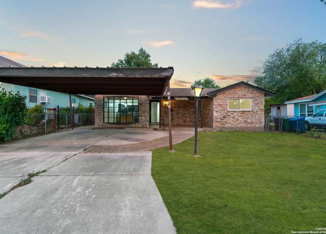Property at 1638 W Ashby, San Antonio, TX 78201, 3 beds, 2 baths