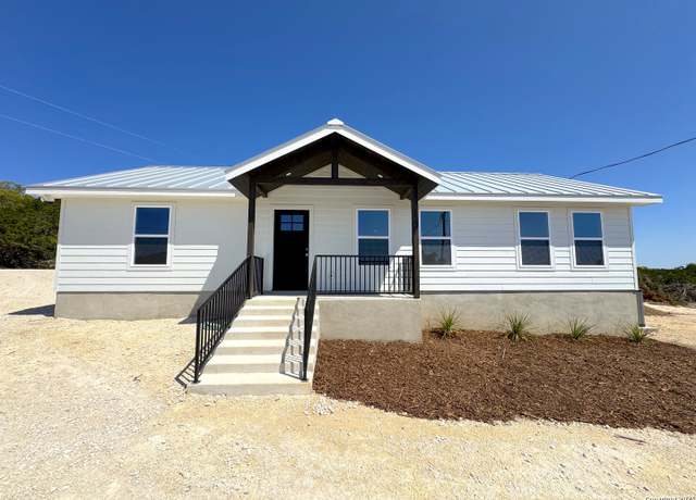 Property at 1135 Southline, Spring Branch, TX 78070, 3 beds, 2 baths