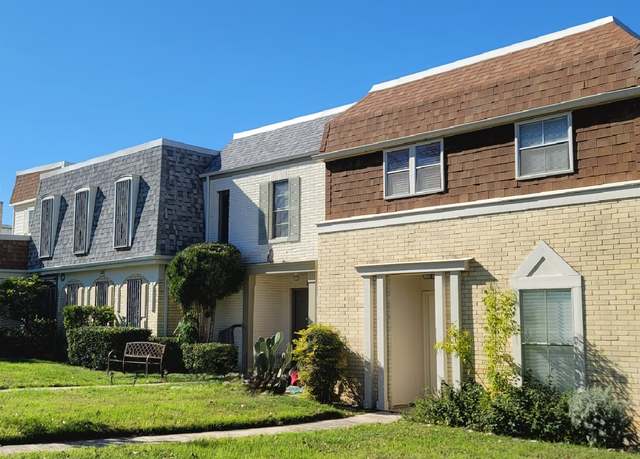Property at 11835 Petal Dr #29, San Antonio, TX 78216, 3 beds, 2.5 baths