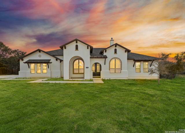 Property at 189 James Way, Castroville, TX 78009, 4 beds, 3.5 baths