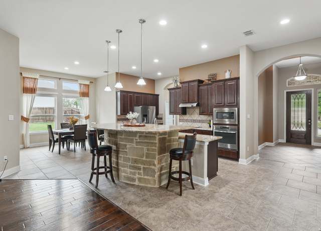 Property at 3318 Jasons, Marion, TX 78124, 4 beds, 3 baths
