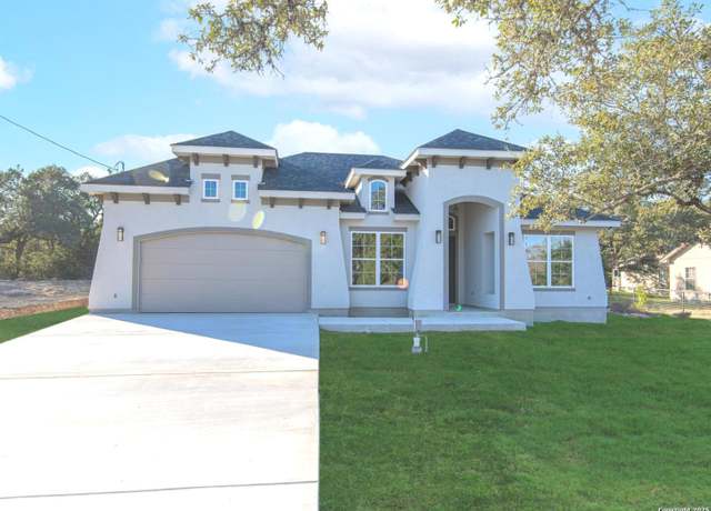 Property at 1270 Misty Ln, Spring Branch, TX 78070, 4 beds, 3 baths