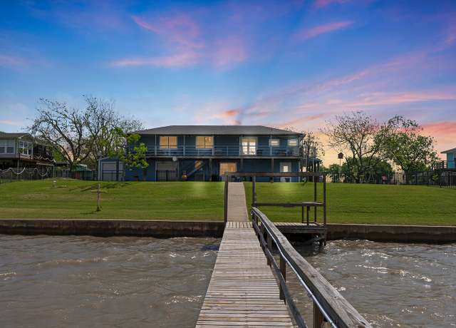 Property at 186 Trout, Palacios, TX 77465, 5 beds, 3 baths