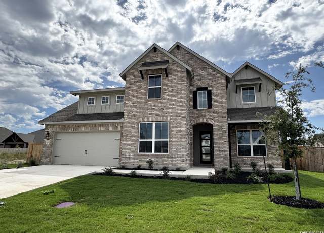 Property at 165 Annette Dr, Castroville, TX 78009, 4 beds, 3.5 baths